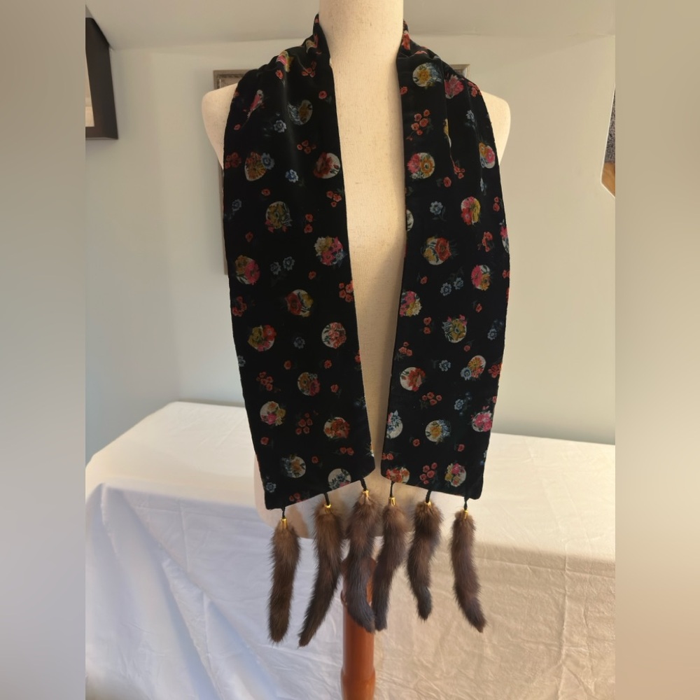 Velvet Vintage Floral Black Scarf with Fur Fringes